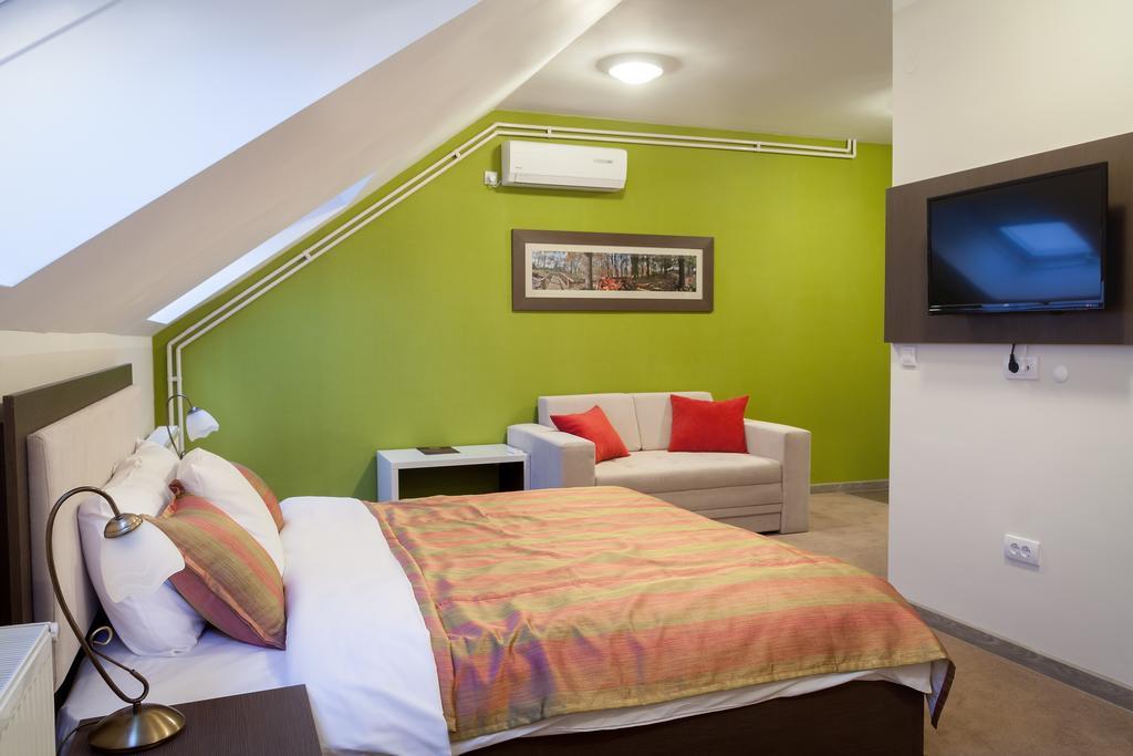 Garni Hotel Ema Kragujevac Phòng bức ảnh