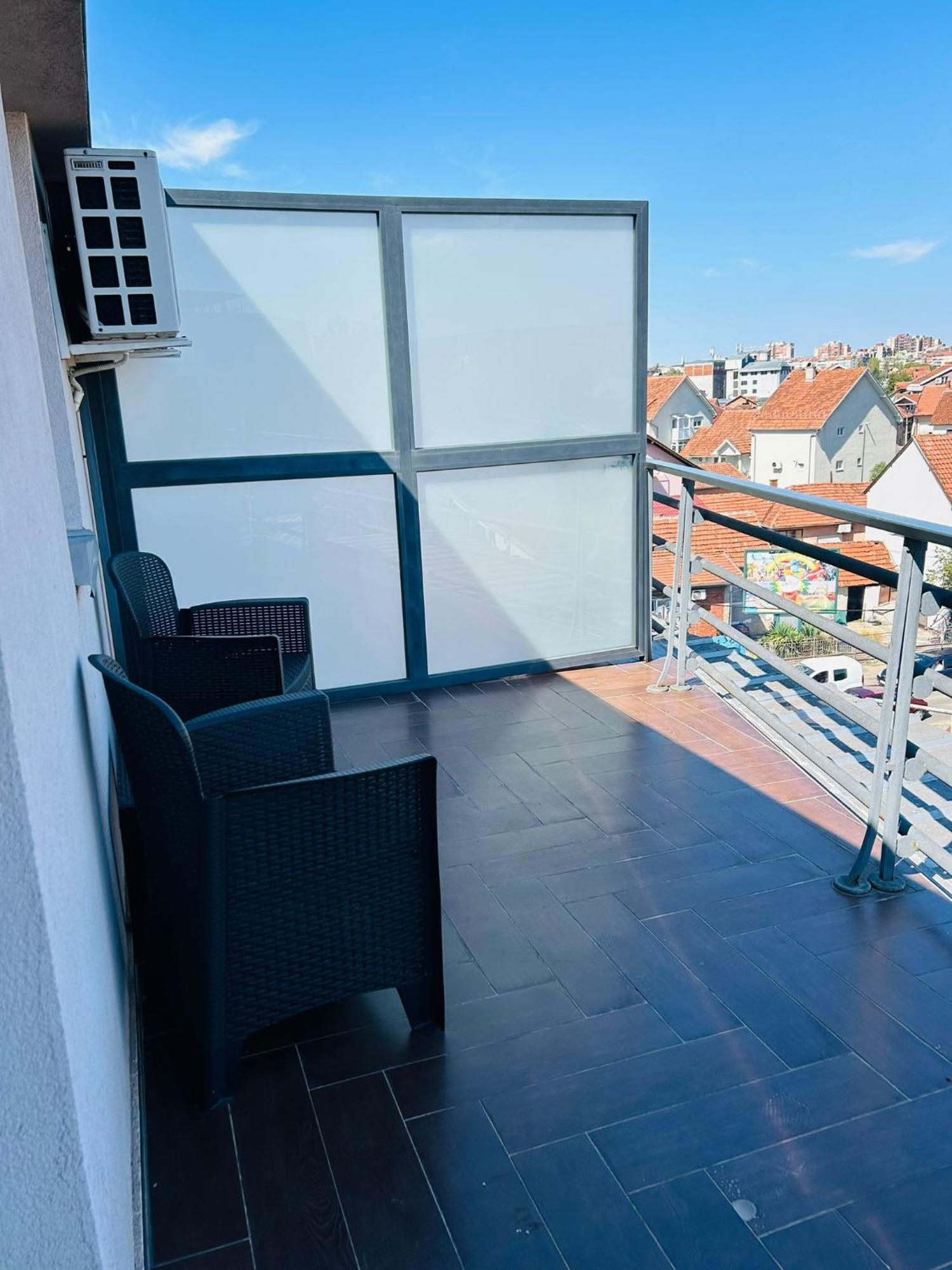 Garni Hotel Ema Kragujevac Ngoại thất bức ảnh