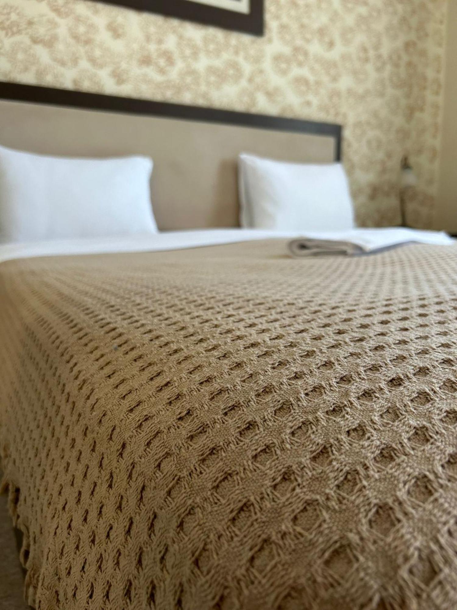 Garni Hotel Ema Kragujevac Ngoại thất bức ảnh