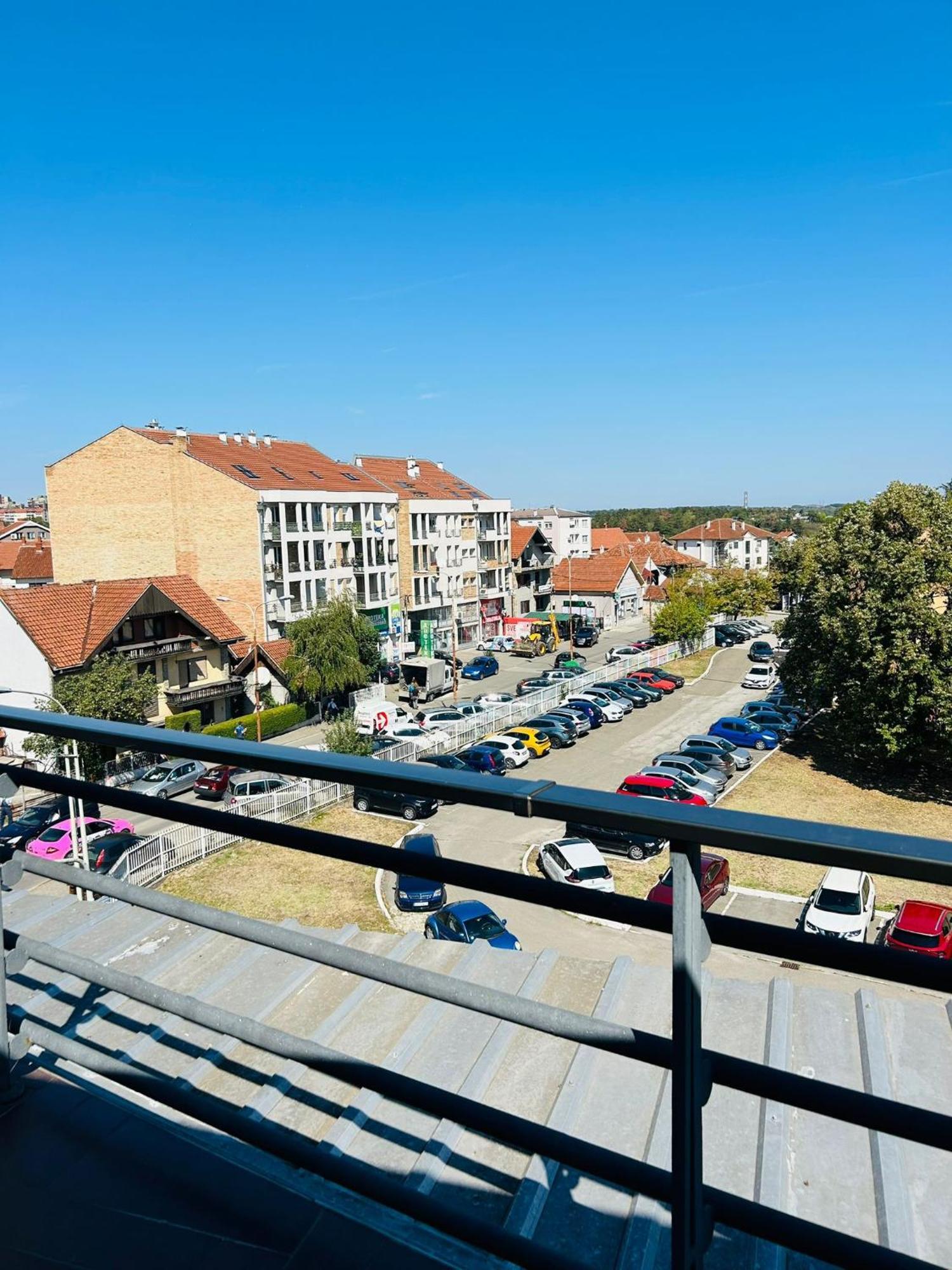 Garni Hotel Ema Kragujevac Ngoại thất bức ảnh